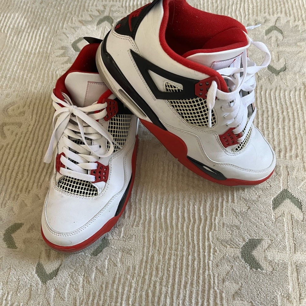 Air Jordan 4 Retro Fire Red